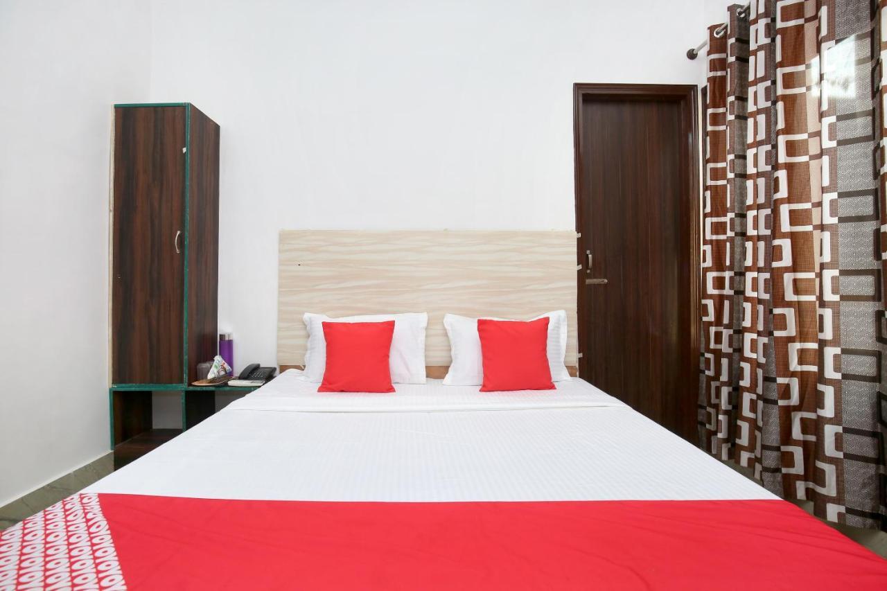 Oyo 24666 Samar Residency Hotel Amritszár Kültér fotó